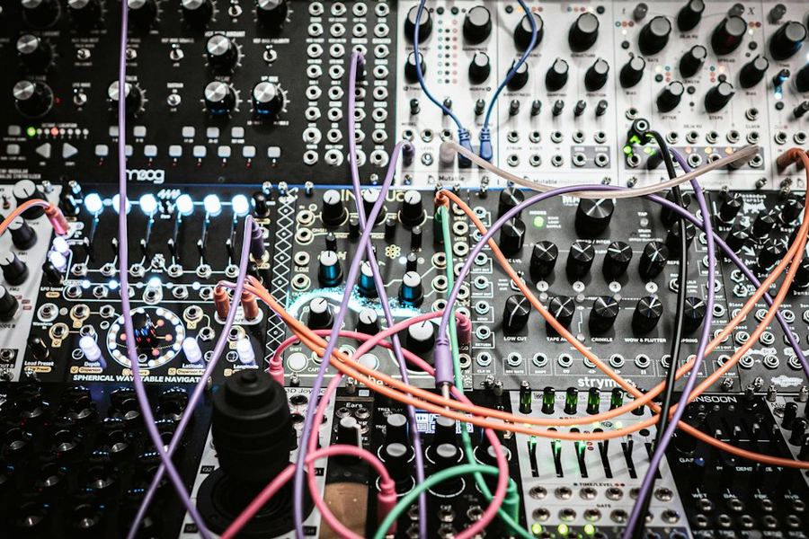 Synths & Samplers
