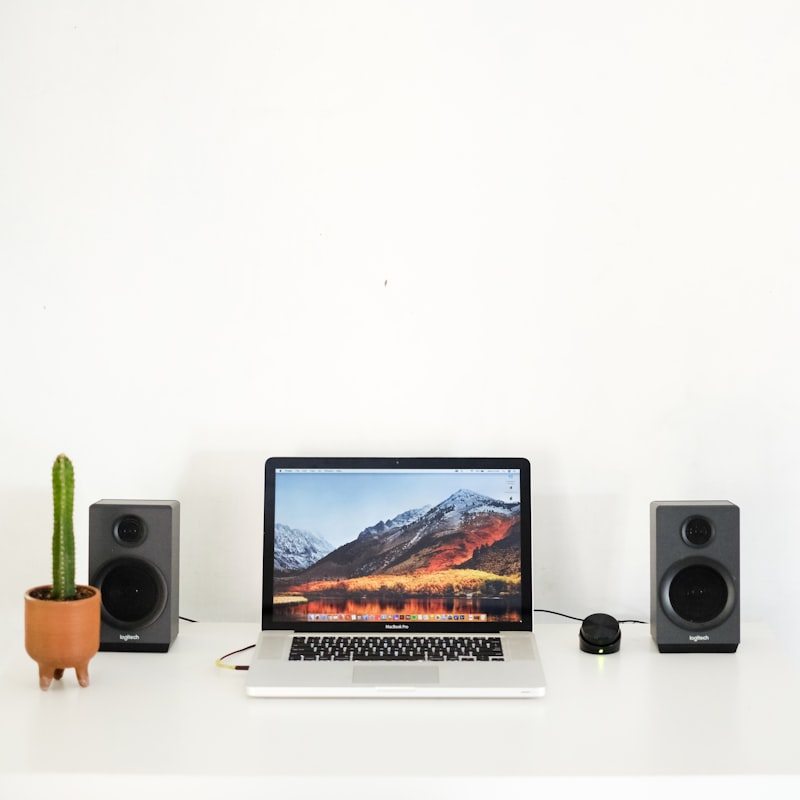 8″ Active Studio Monitors (Pair)