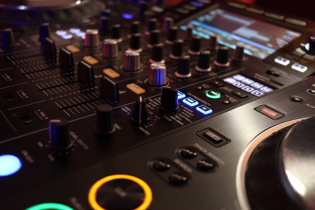 The Best 4-Channel DJ Controllers