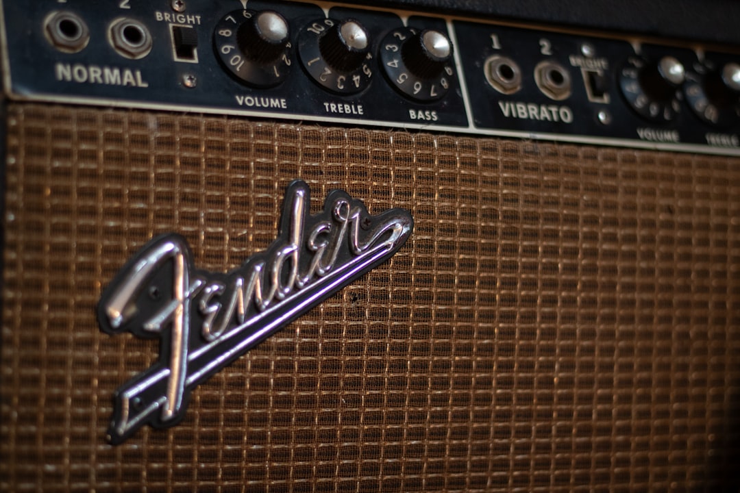 How to Mix Electric Guitars