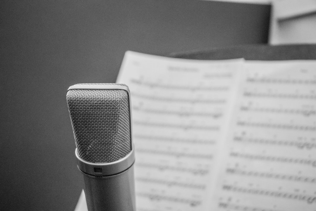 Music notes on black and white