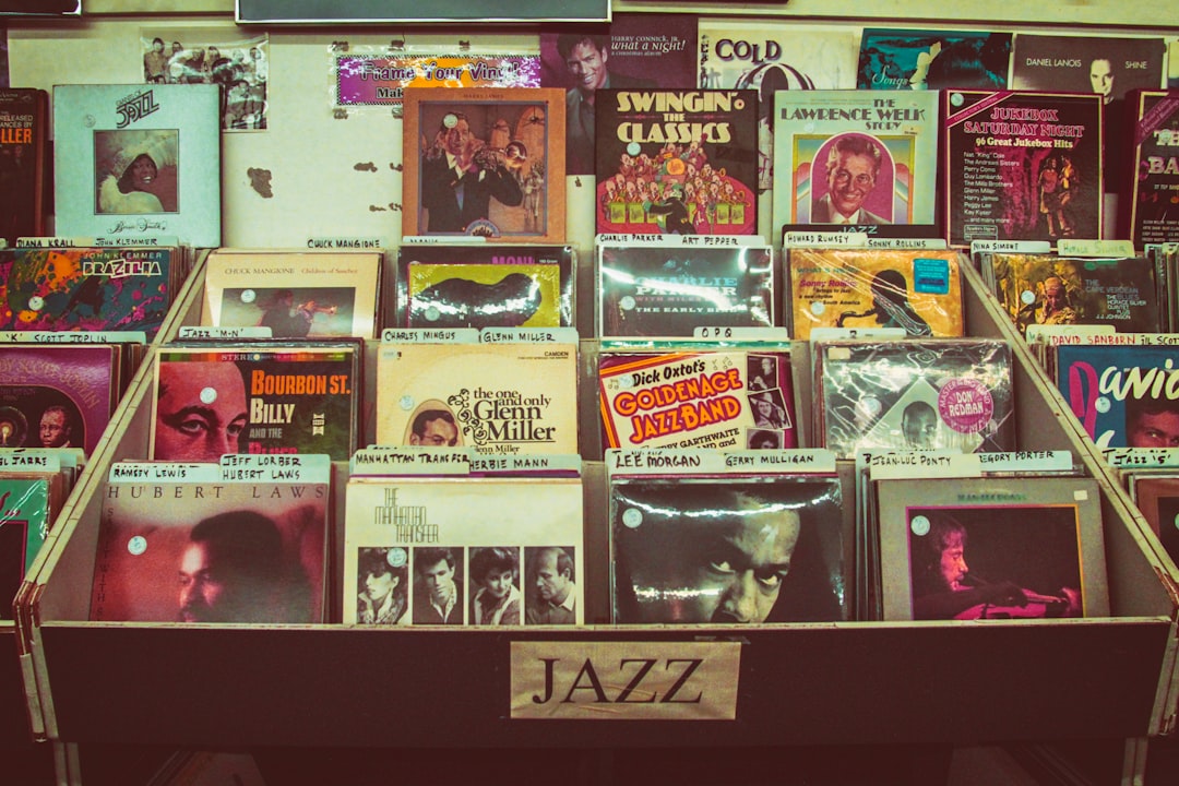 Assorted Jazz record sleeve lot on rack