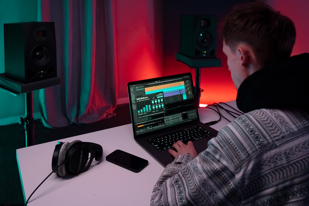 The Best Visualizers for DJ Sets